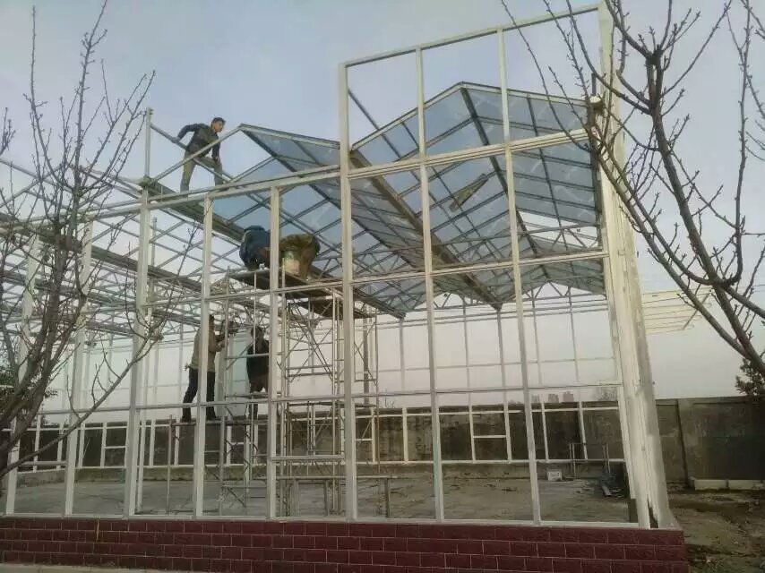 北方現(xiàn)代玻璃幕墻安裝